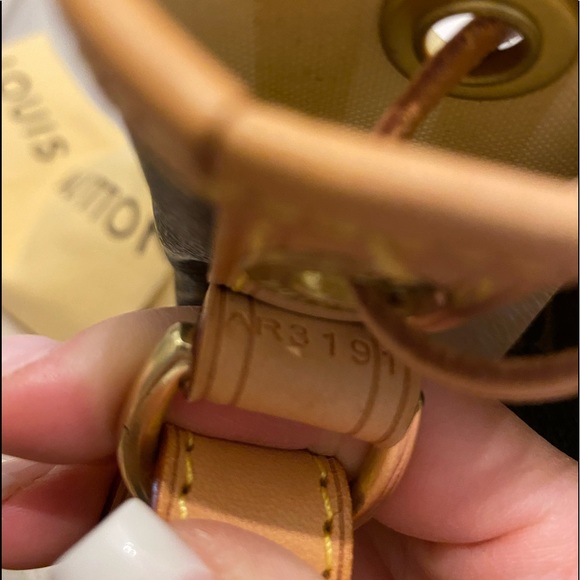 💎 AUTHENTIC LOUIS VUITTON PETIT NOE 💎 - Picture 5 of 9